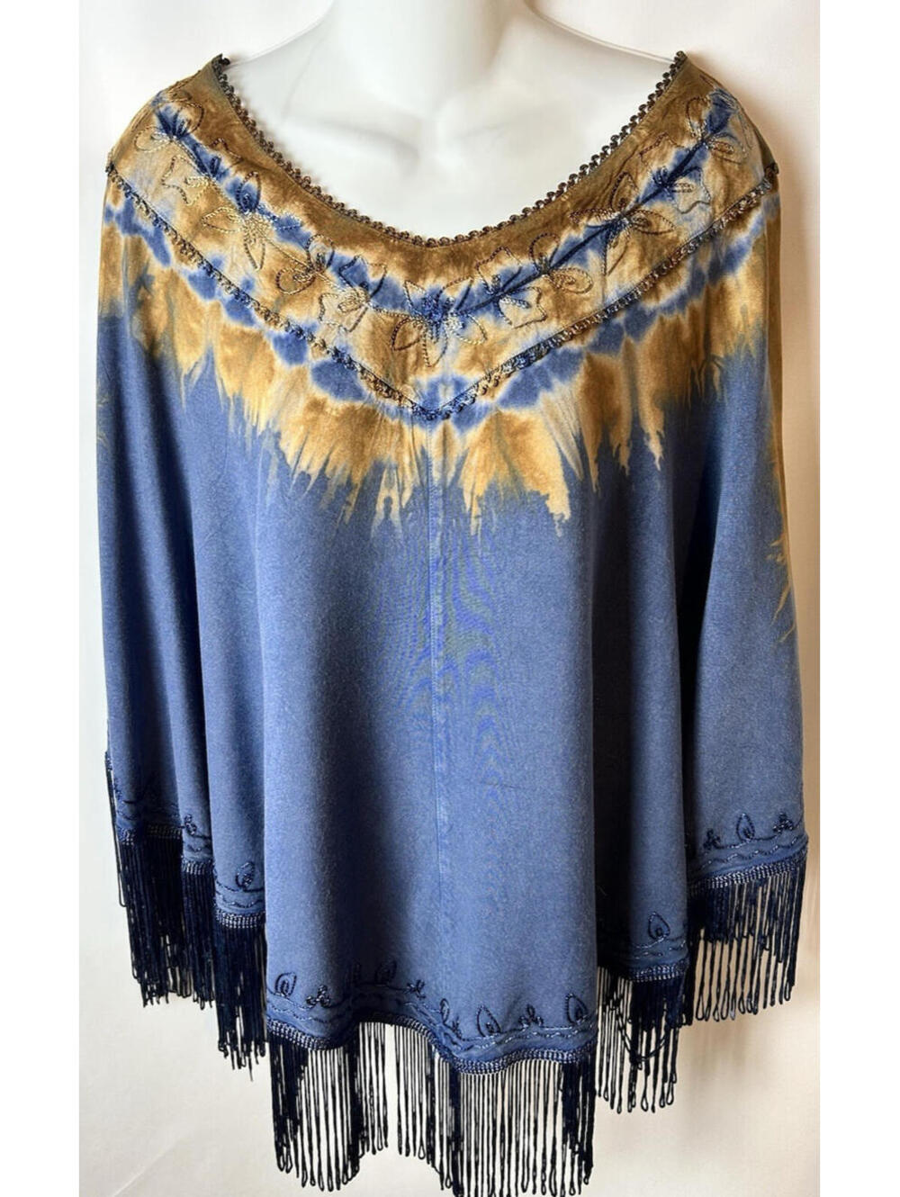 Indigo Thread Blue Poncho  Size XL   NWT